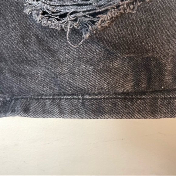 Pull&Bear Black Distressed Men’s Shorts Size 40 - Picture 8 of 10